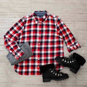 Tommy Hilfiger Button Down Flannel Shirt in Red/Black Check size L